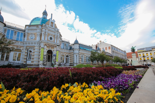 Erzsébet Fürdő: A Relaxing Escape in the Heart of Miskolc