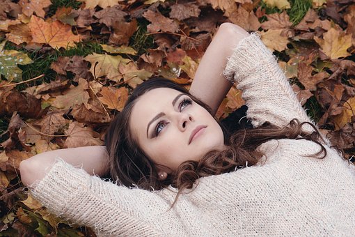 beautiful-girl-2003647_340.jpg