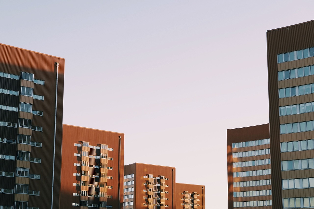 apartments-2619699_1280.jpg