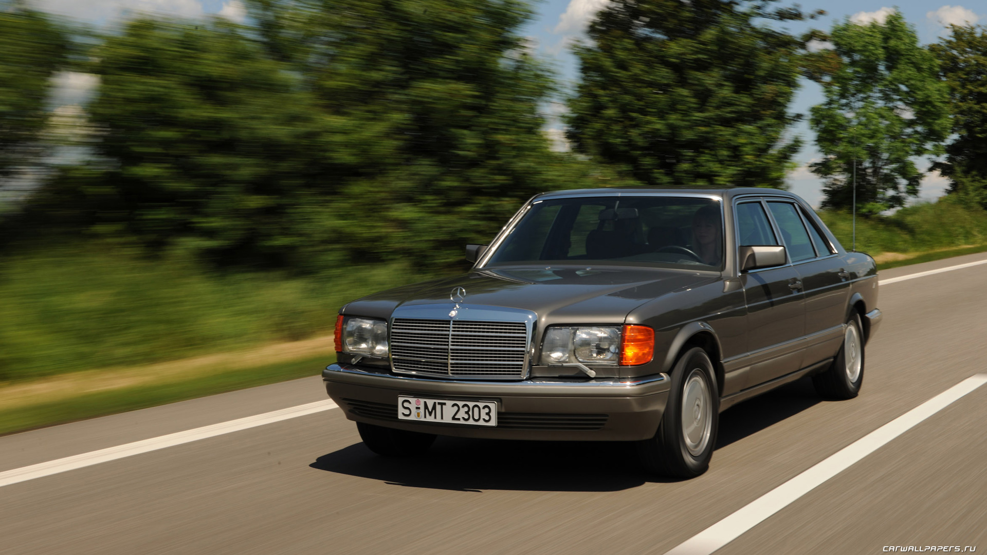 mercedes-benz-560sel-w126-1985-1991-1920x1080-006.jpg