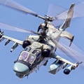A Kamov Ka-52M harci helikopter és az LMUR rakéta