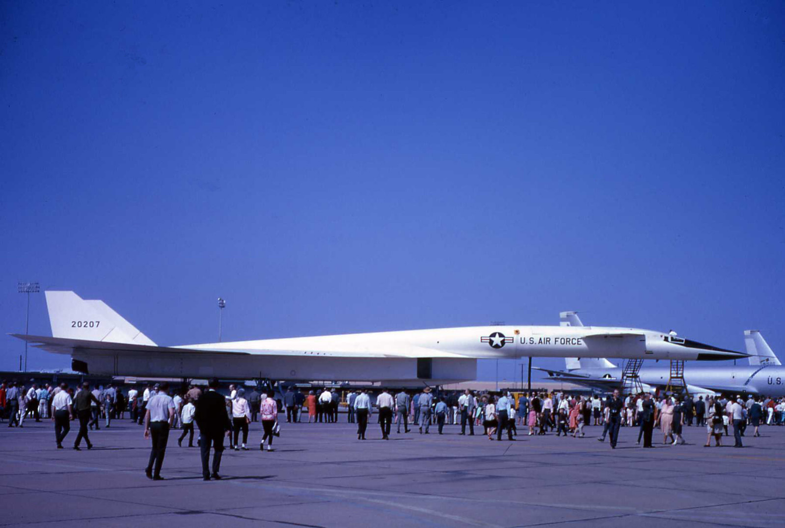 1966_carswell_afb_airshow.png