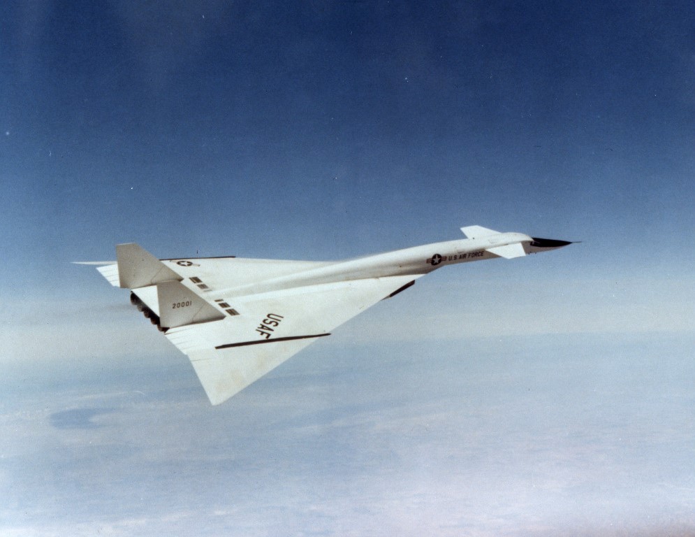 xb70ship127.jpg