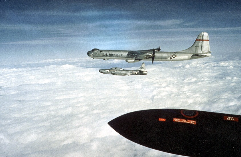 f-94_photo_of_a_92_bw_325_bs_b-36_92d_air_refueling_wing_historian_page_has_it_as_a_cover_photo.jpg