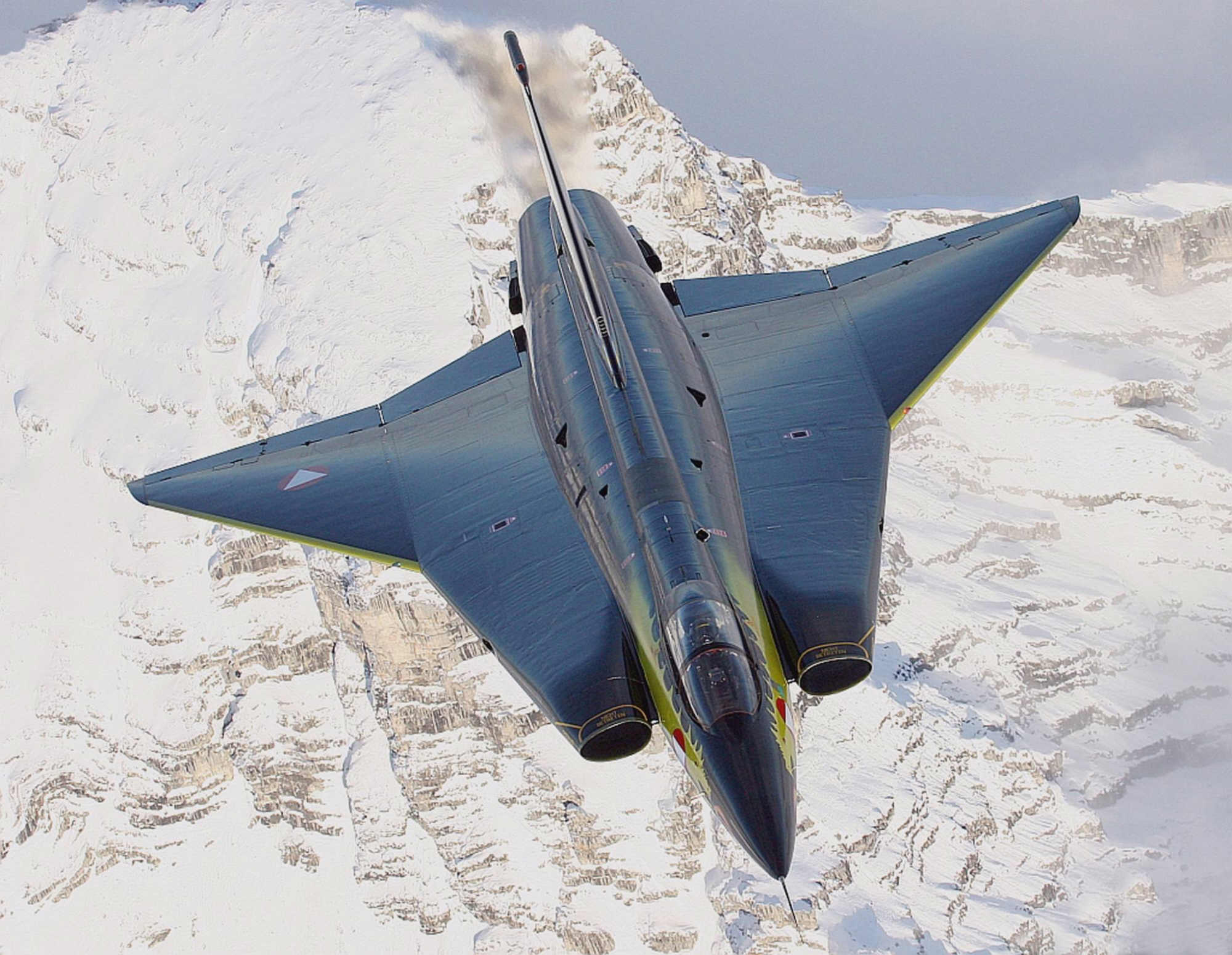 saab_draken_35oe_knight_03.jpg