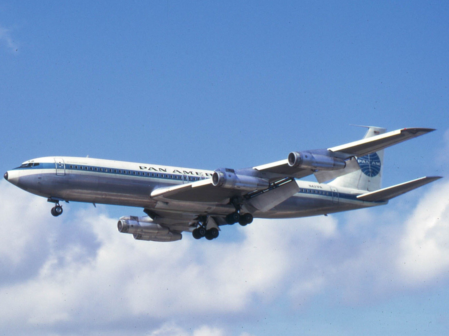 boeing_707-321b_n421pa_pan_american_world_airways_pan_am.jpg