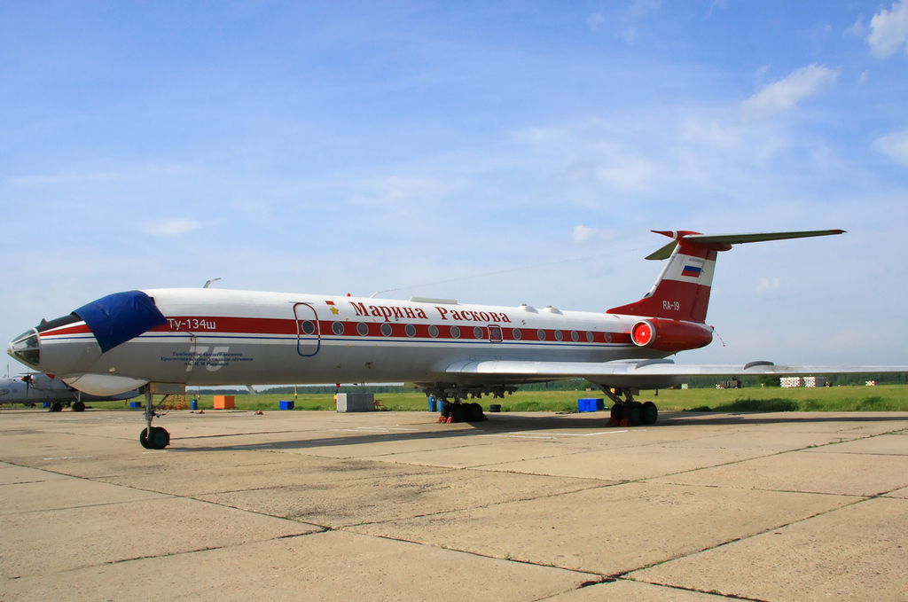 tu-134sh_marina_raskova_1449th_afb_tambov.jpg