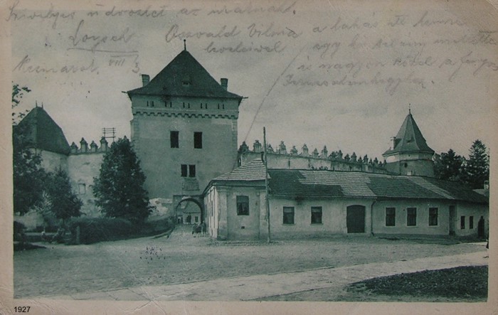 A vár 1927-ben (Forrás: www.varak.hu)