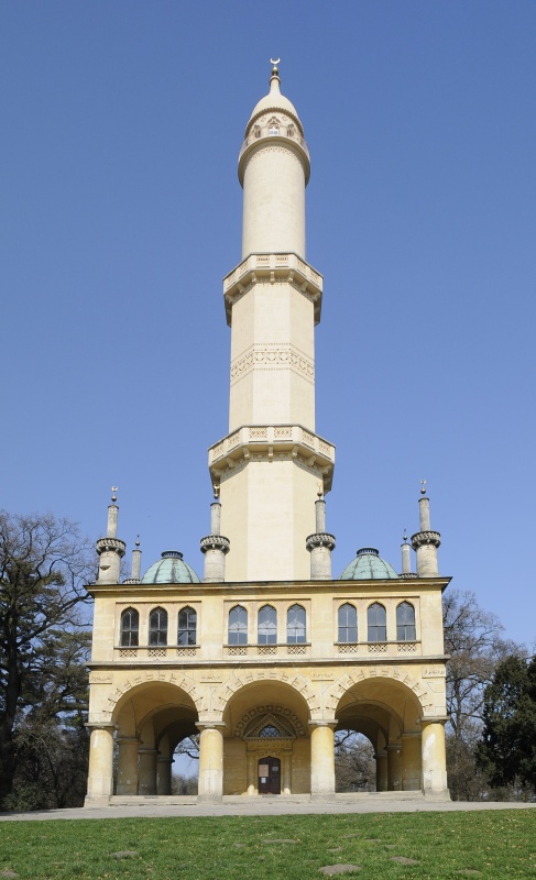 Minaret (Forrás: www.zamek-lednice.com)