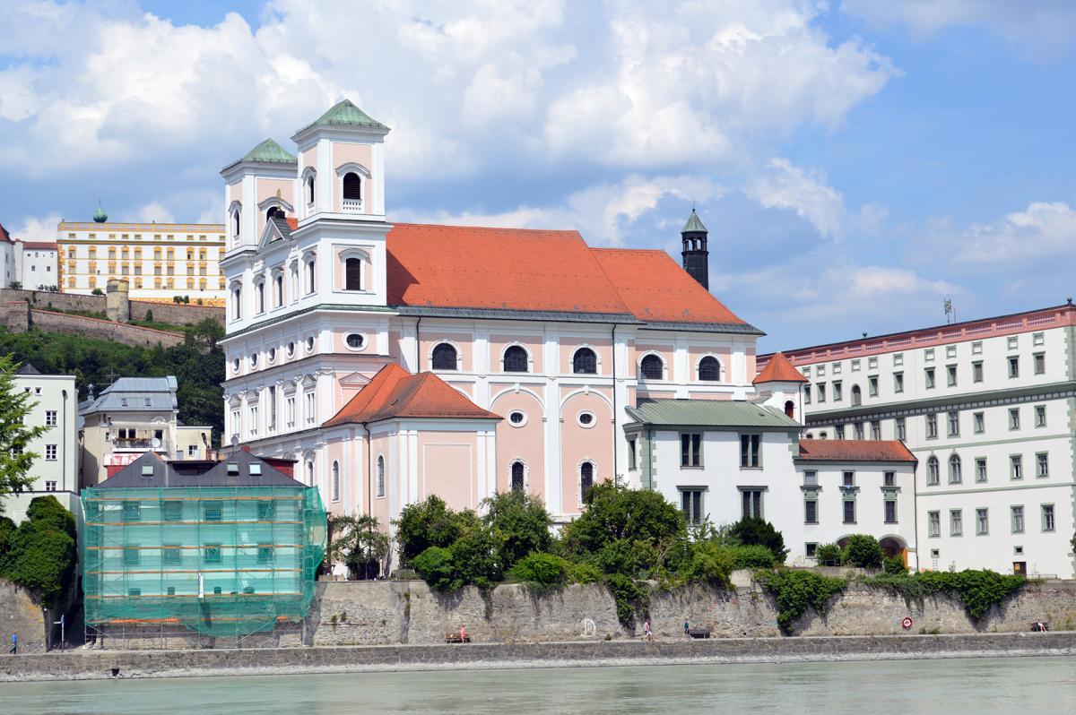 Szent Miklós templom (Forrás: www.bistum-passau.de)