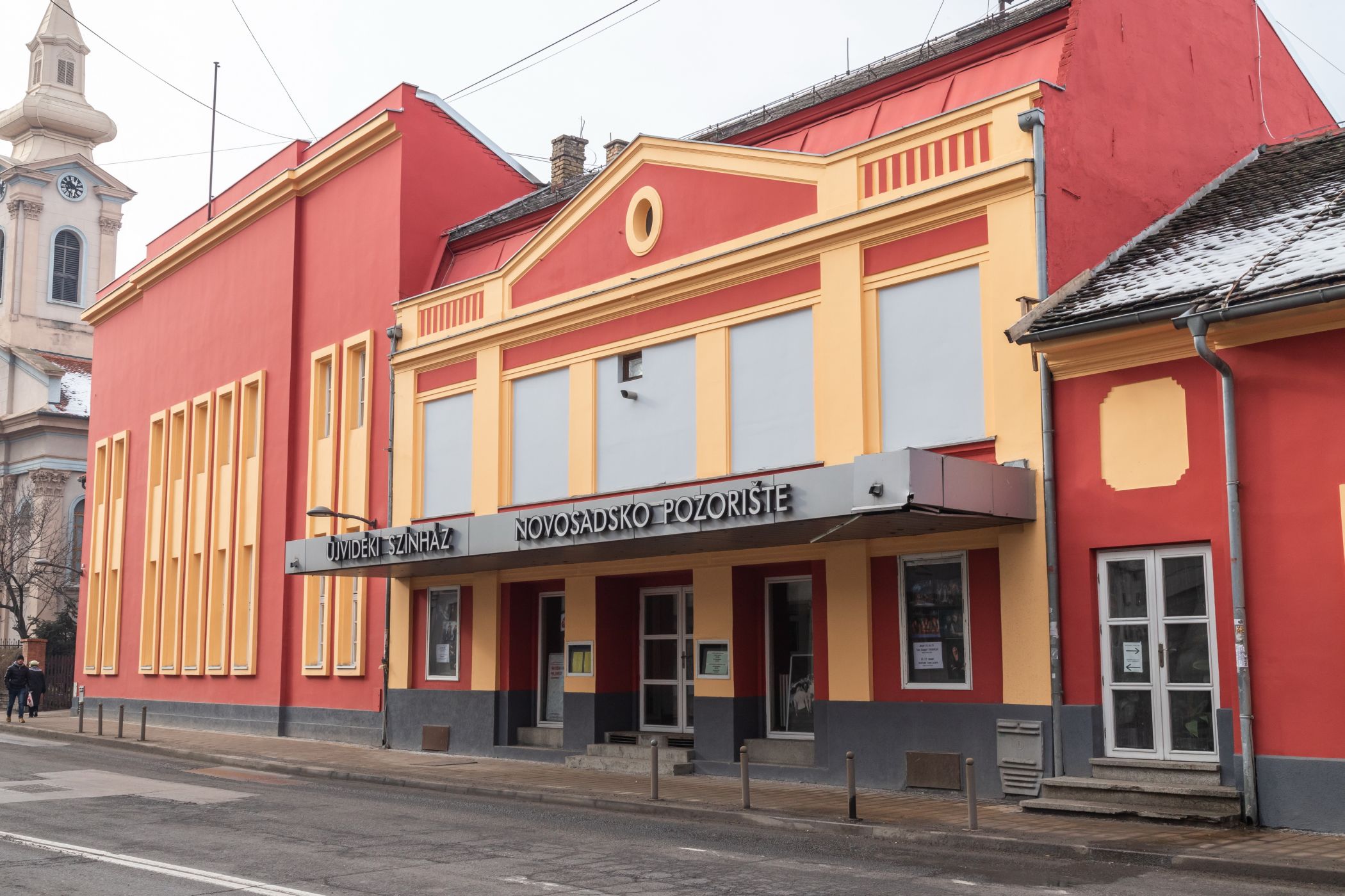 Újvidéki Színház (Forrás: www.uvszinhaz.com)