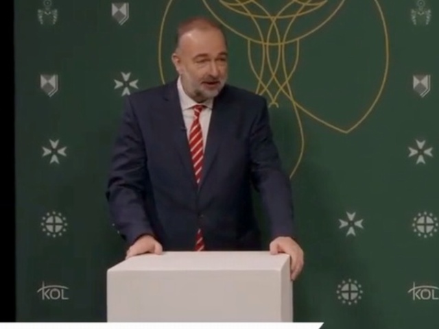 Születésnapi showműsor