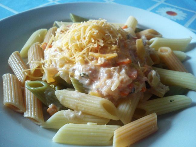 Túrós-baconos-fokhagymás penne.jpg