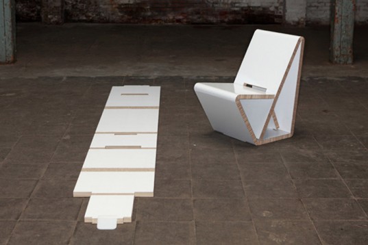 01_Dutch studio Nuy of NOORT-VouwWow-VW01-Recycled-Honeycomb-Flatpack-Chair-1-537x358.jpg