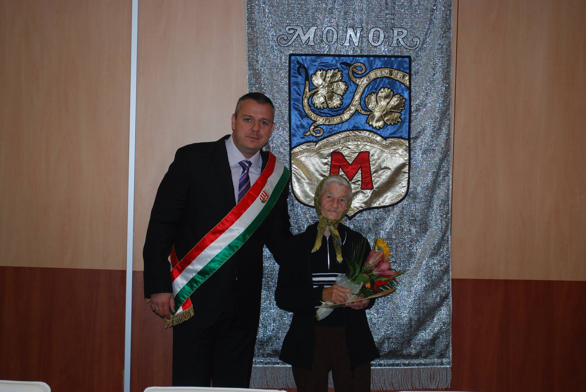 allampogari_esko_monron2.jpg