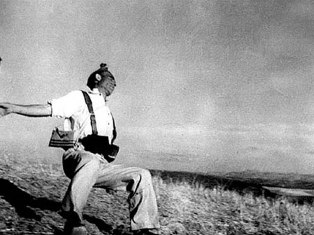 KIÁLLÍTÁS: Robert Capa