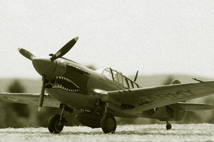 MAKETT: P-40E Warhawk