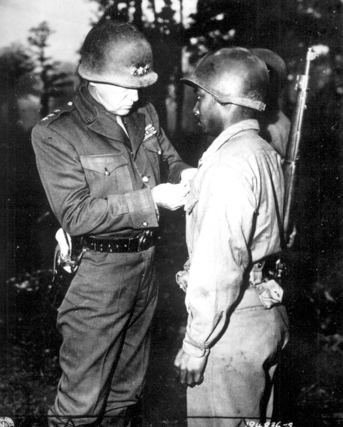 patton decorates pvt jenkins.jpg