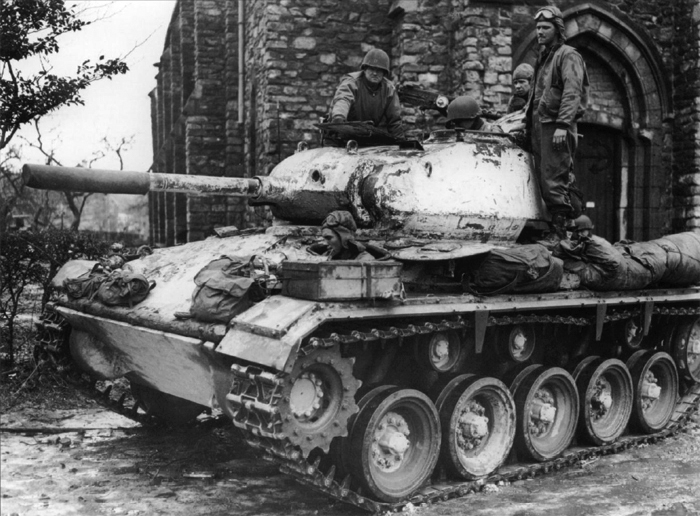 m24 chaffee.jpg