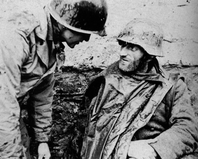 hurtgen german prisoner dec 1944.jpg