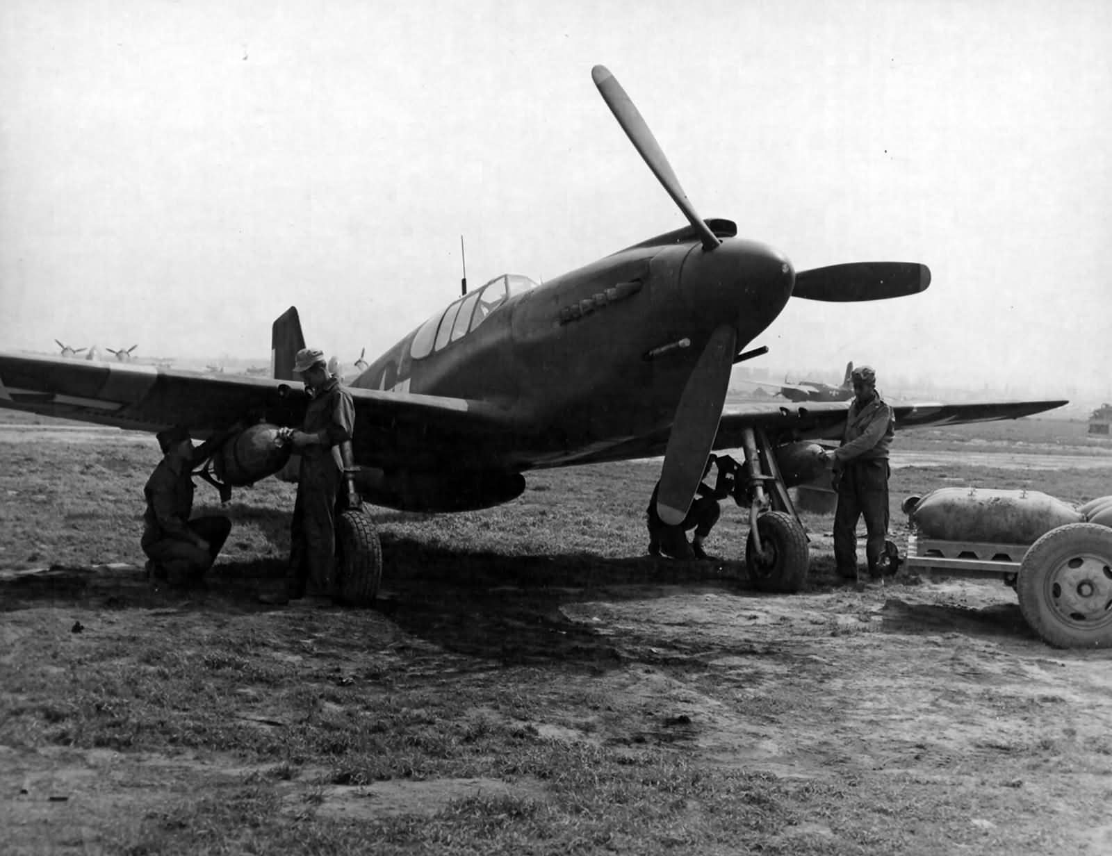 a-36_527th_fbs_86th_fbg_1944_italy.jpg