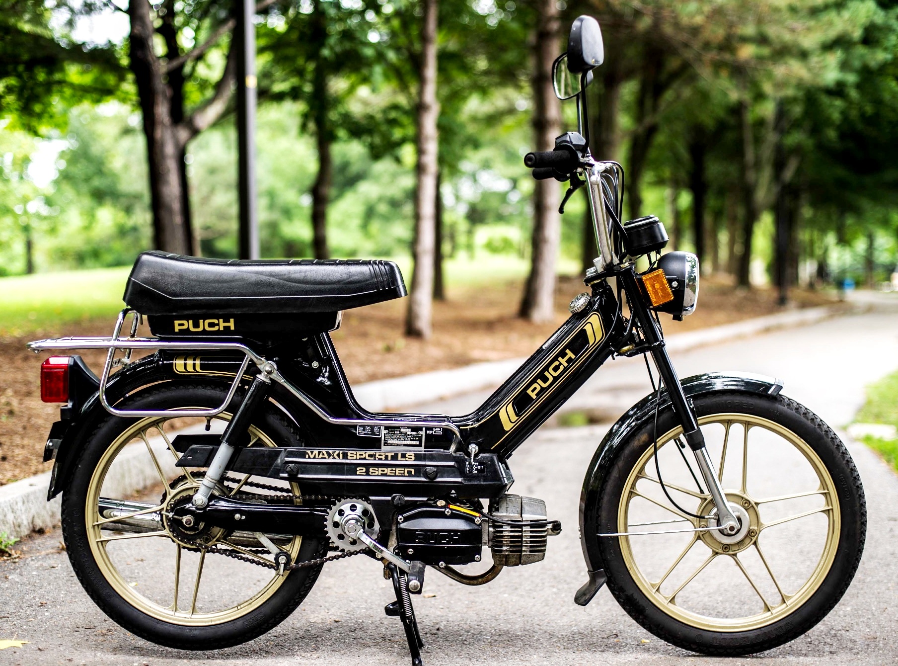 1985-Puch-Maxi-Sport-LS-2-Speed-right.jpg