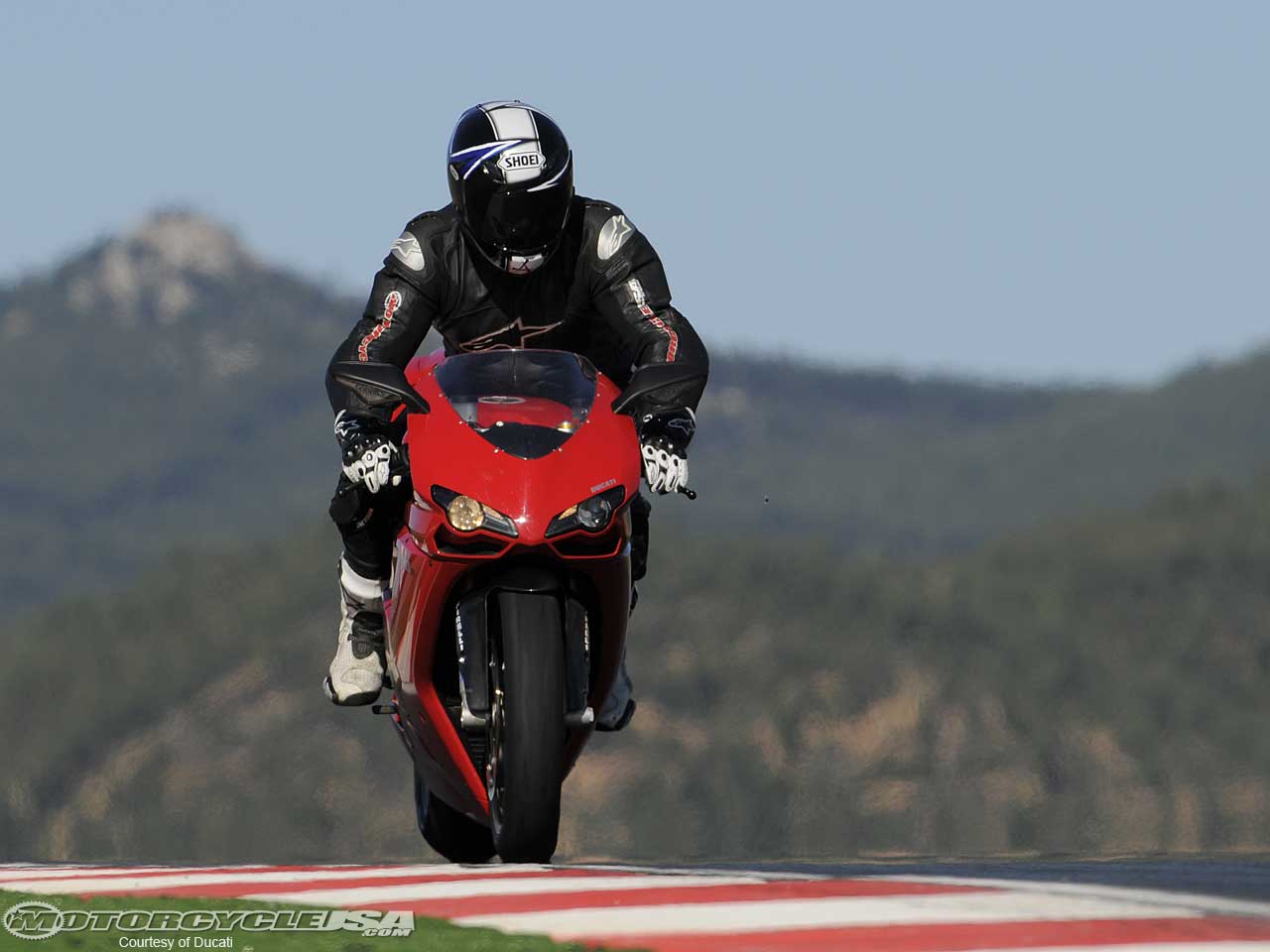 ducati_1198_4773.jpg