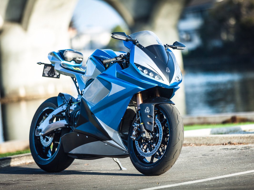 if-youve-got-a-need-for-speed-your-best-bet-is-lightning-motorcycles-ls-218-that-the-company-claims-is-the-fastest-production-motorcycle-in-the-world-it-packs-an-insane-output-of-200-hp-with-168-ft-lbs-of-torque.jpg