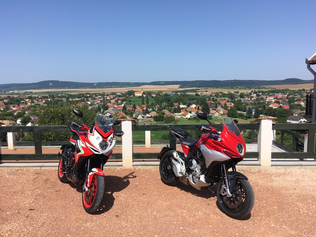 MV AGUSTA TURISMO VELOCE 800, ÉS TURISMO VELOCE 800 LUSSO SCS RC TESZT.