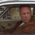 Bruce Willis összetörte a Hondámat?