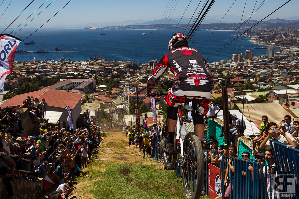 red-bull-valparaiso-cerro-abajo.jpg