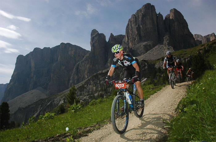 cseri-szilvia-sellarondahero.jpg