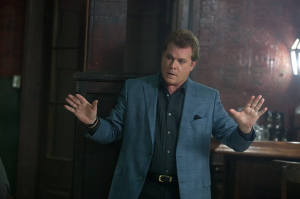 killing-them-softly-movie-image-ray-liotta-1-600x399.jpg