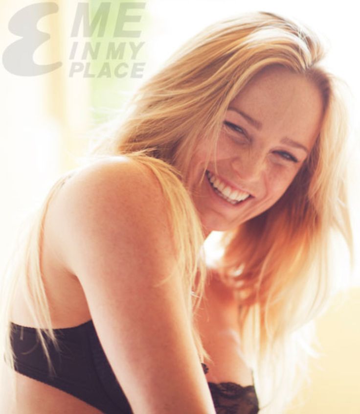 caity_lotz_3.jpg