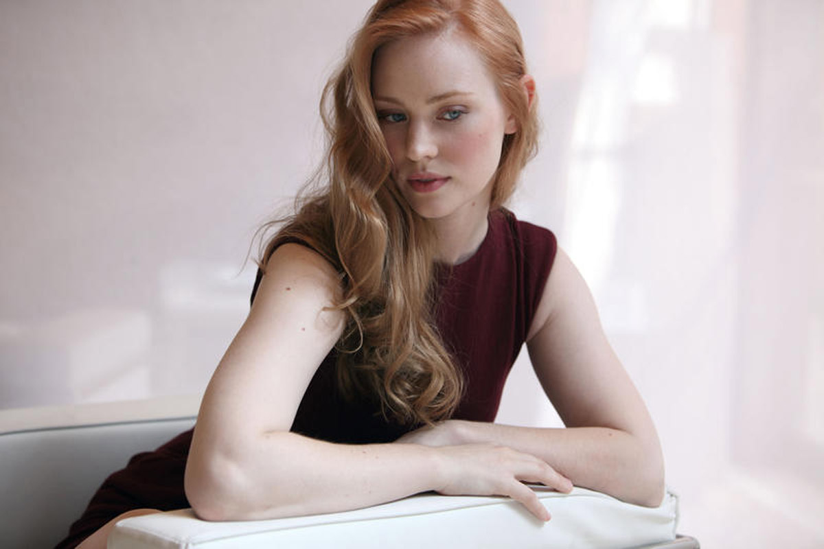 deborah_ann_woll_2.jpg