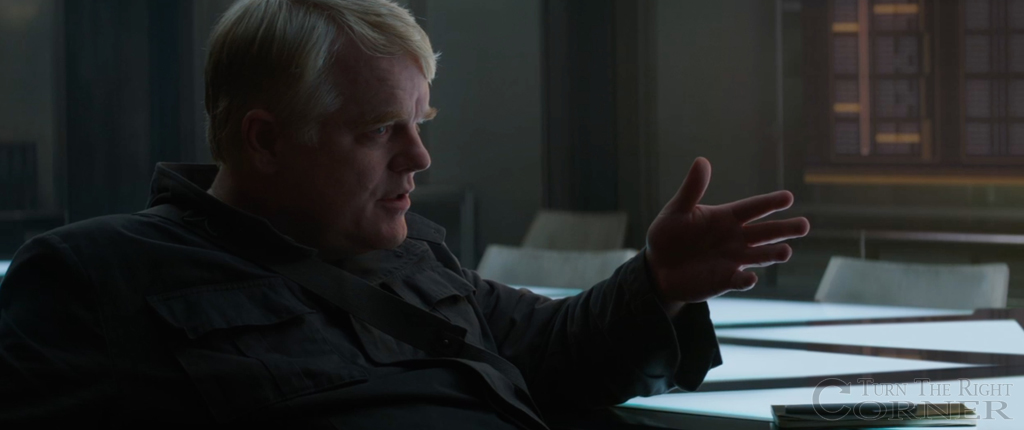 the-hunger-game-mockingjay-part-1-screenshot-plutarch-philip-seymour-hoffman.jpg