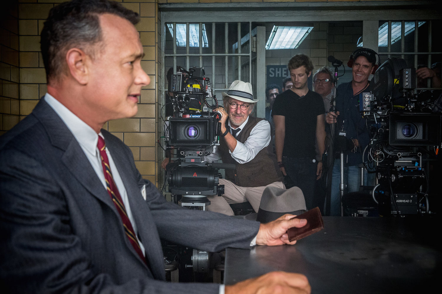 steven-spielberg-tom-hanks-bridge-of-spies.jpg