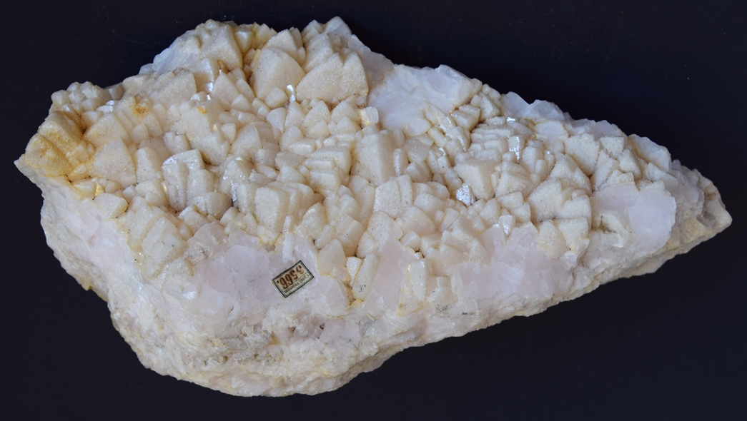 CR.3566. Kalcit (Spathum calcarium, ásványrendszertani gyűjtemény) (Jánosi Melinda felvétele)