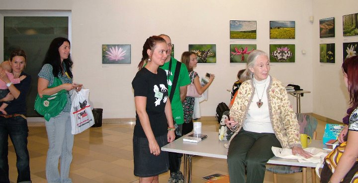 Jane Goodall, angol etológus, antropológus és primatológus a Magyar Természettudományi Múzeumban