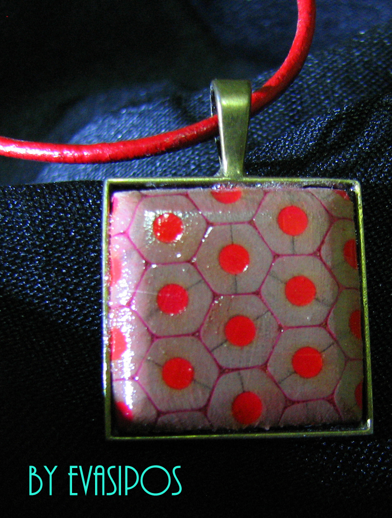 colorpencil jewellery necklace 2.jpg