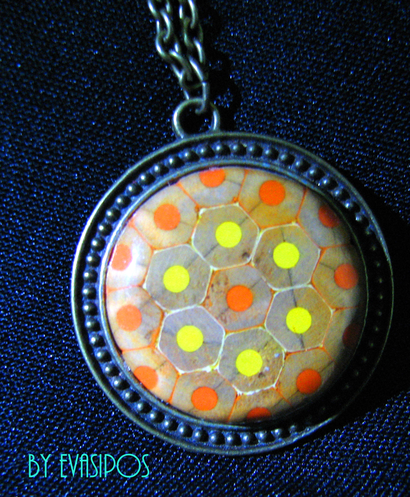 colorpencil necklace 5.jpg