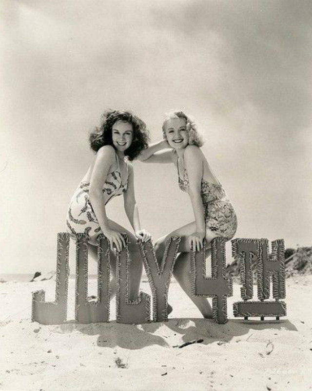 17susan_hayward_and_virginia_dale.jpg