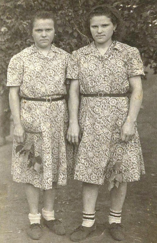 1947_ritterwald_katalin_es_anna_oroszorszagban.jpg