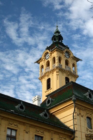 varoshaza_tornya_szeged_wikip.JPG