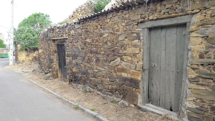 El camino, Francia Út, régi épület 