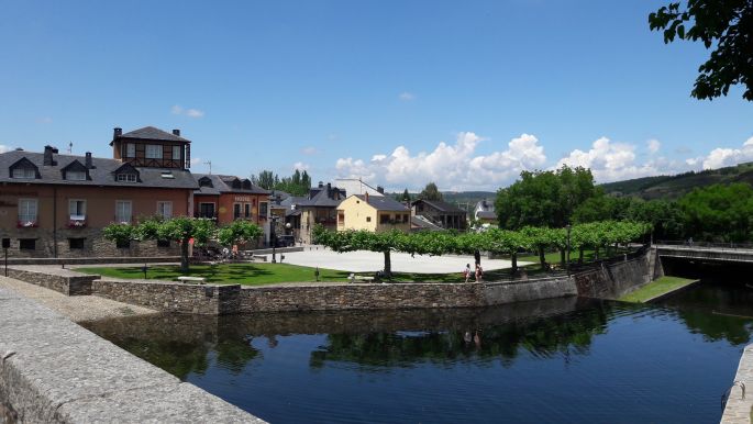 El camino, Francia Út, Molinaseca, végre leértünk a hegyről