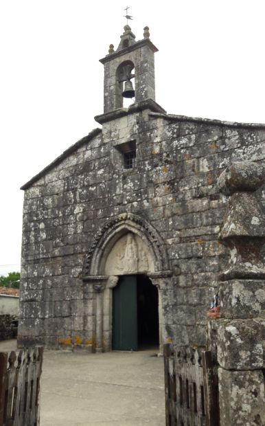 El camino, Francia Út, román kori templom Galíciában