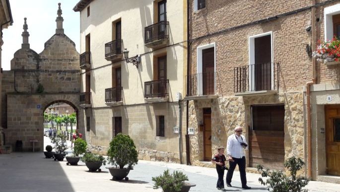 El Camino, Francia út, Los Arcos főtere