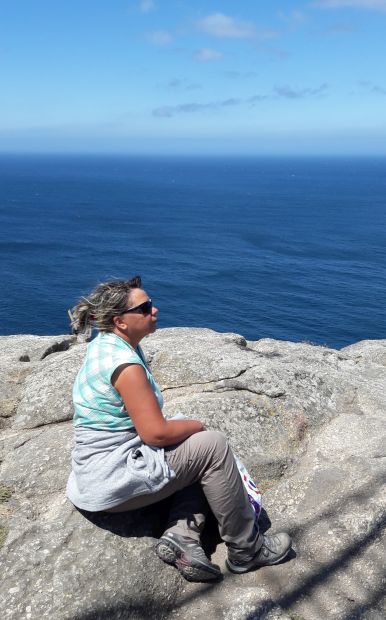 El camino, Francia Út, Finisterre, a végtelen óceán és Erika