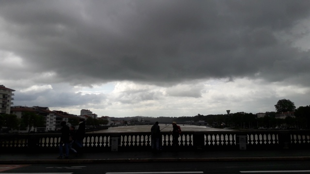 Bayonne, híd, felhő